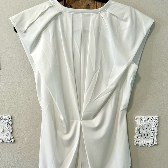 Women’s White Top Blouse Elegant Draped Size S - Picture 5 of 5